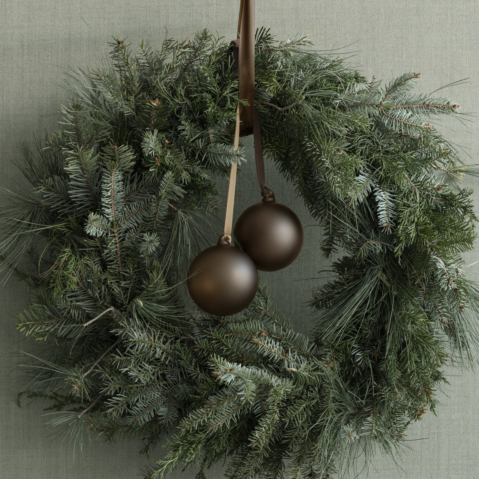 JUHLA 3" Glass Bauble, Brown