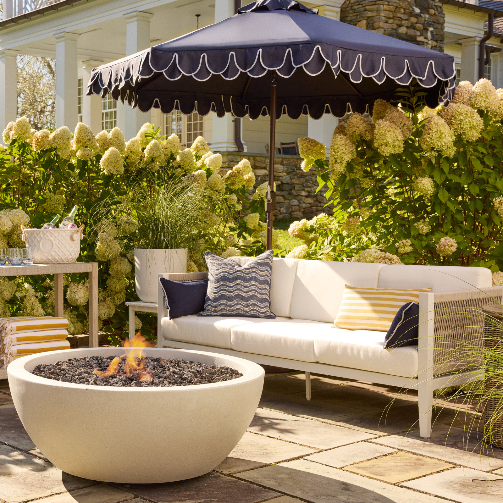Lilah 5-Person Patio Seating Group