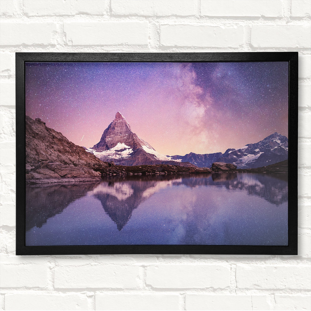 Mountains On The River Reflections Star - Closed Corner Frame Kunstdrucke auf Holz