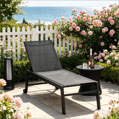 Chaise de piscine confortable