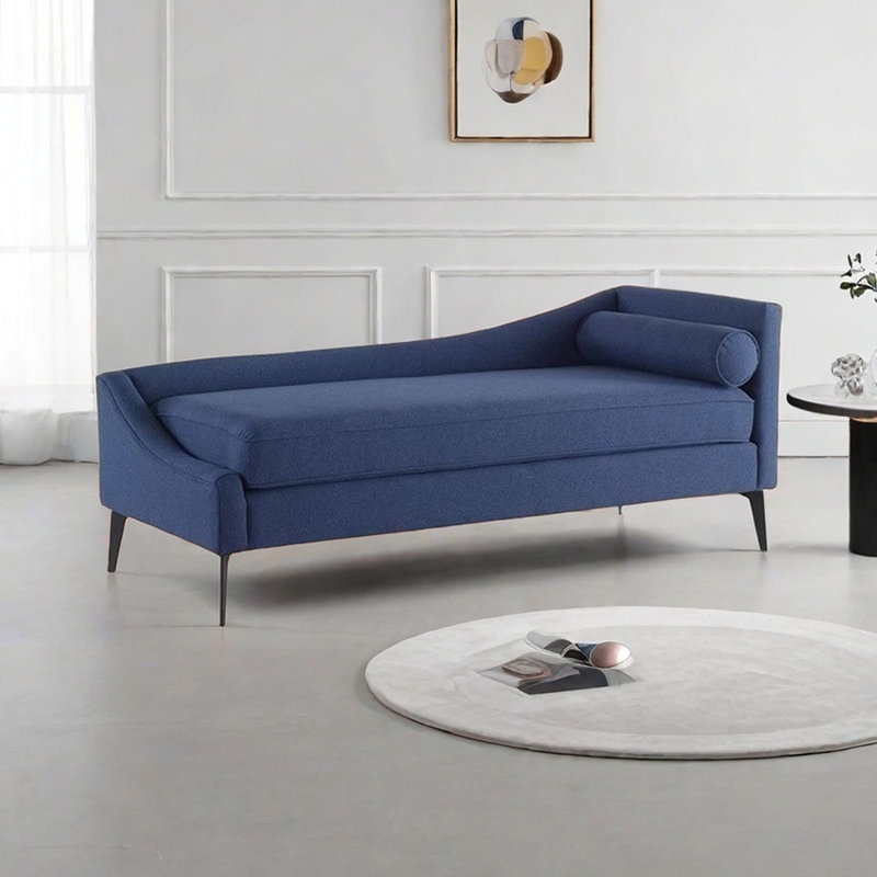 Mailynn, Orienté à droite, Bleu très foncé