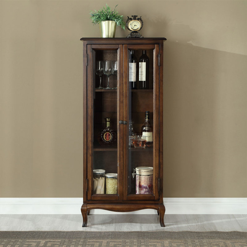 Vitrines en bois massif brun noisette