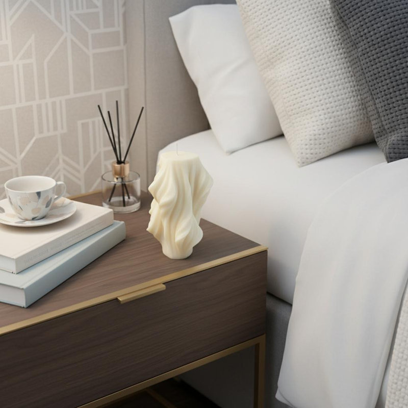 Bougie torsadée dimensionnelle blanche 4 po