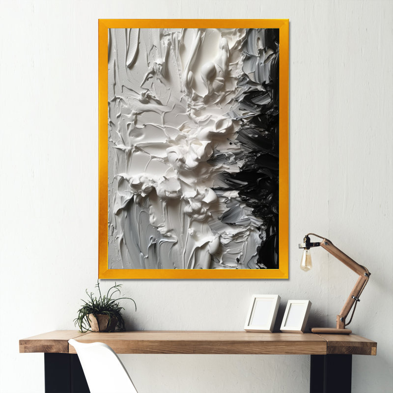 «White and Black Tranquility Unleashed V», art abstrait sur toile marbrée, H 20 po x l 12 po x P 1 po, Encadrement doré