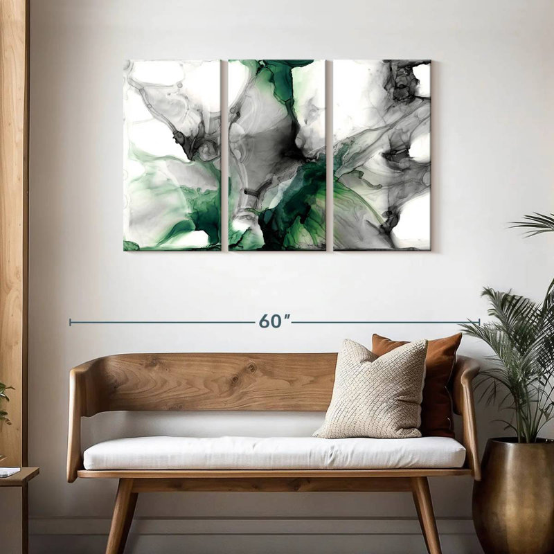 Avery Emerald Gale II, 28" H x 45" W