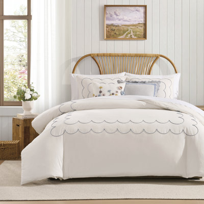 Daydream Scallop Queen Comforter Set