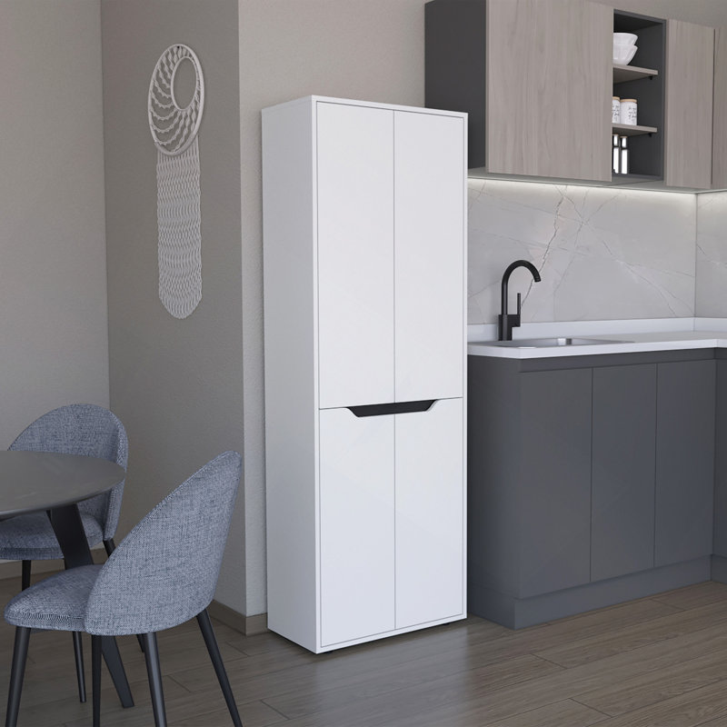 Garde-manger avec quatre portes et cinq tablettes intérieures