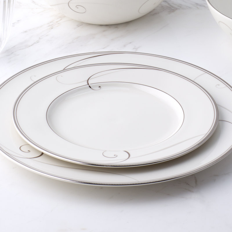White Porcelain 5-Piece Place Setting with Platinum Edge