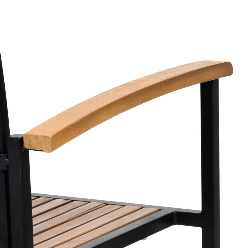 2 chaises. Style industriel moderne avec lattes verticales en bois. Assemblage requis et 2 pièces en métal. Conception. Bois, lattes