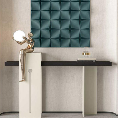Console beige en bois massif avec forme rectangulaire noire