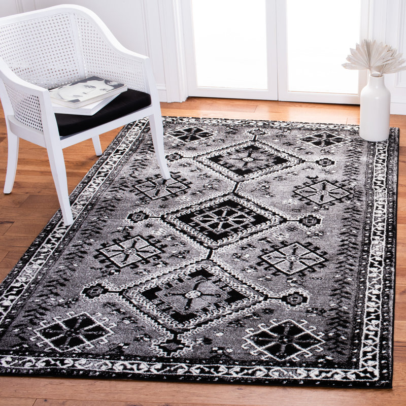 Tapis gris / noir Southwestern, Rectangle 5 pi 3 po x 7 pi 6 po