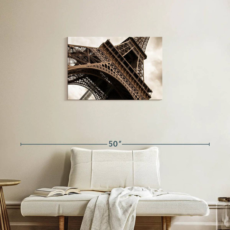 Lilie Vintage Eiffel Tower, 20" H x 30" W