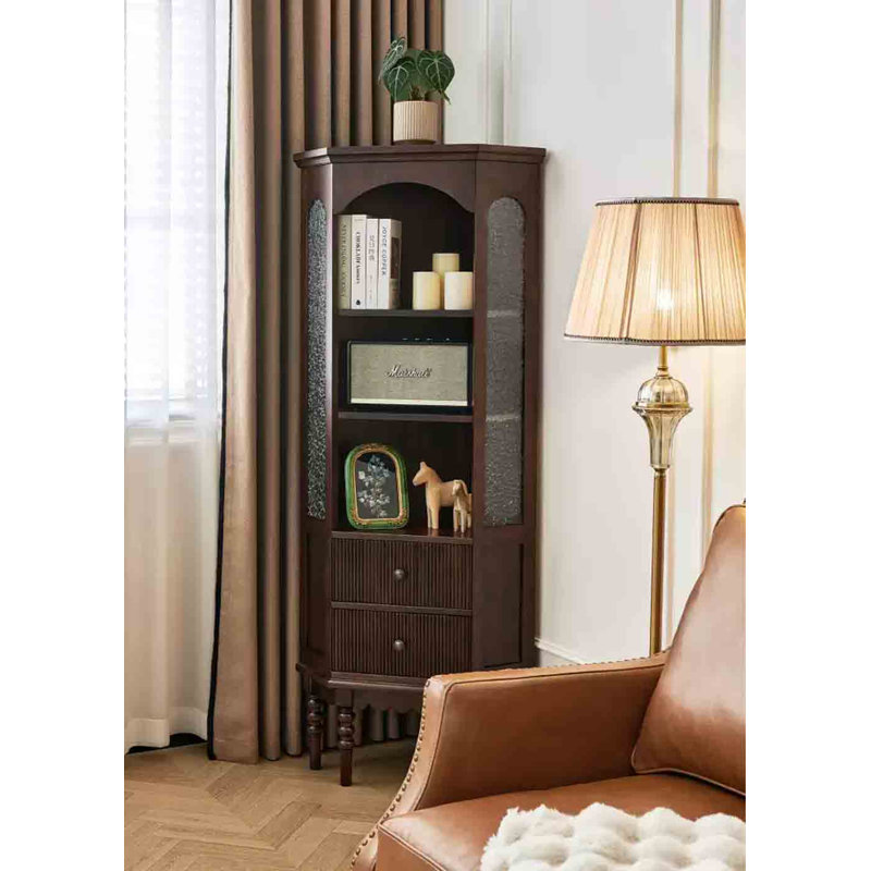 Armoire de coin française en noyer rétro