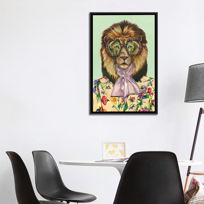 «Lion» par Heather Perry, impression sur toile tendue, H 40 po x l 26 po x P 1,5 po, Cadre noir