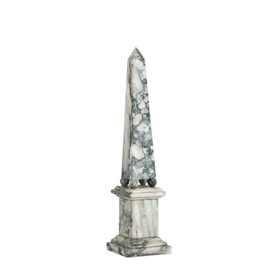 Sorority Medium Obelisk