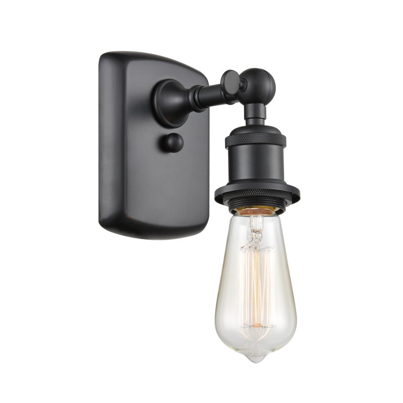 Rithland Armed Sconce, Matte Black, 6 Watt Vinage LED Bulb
