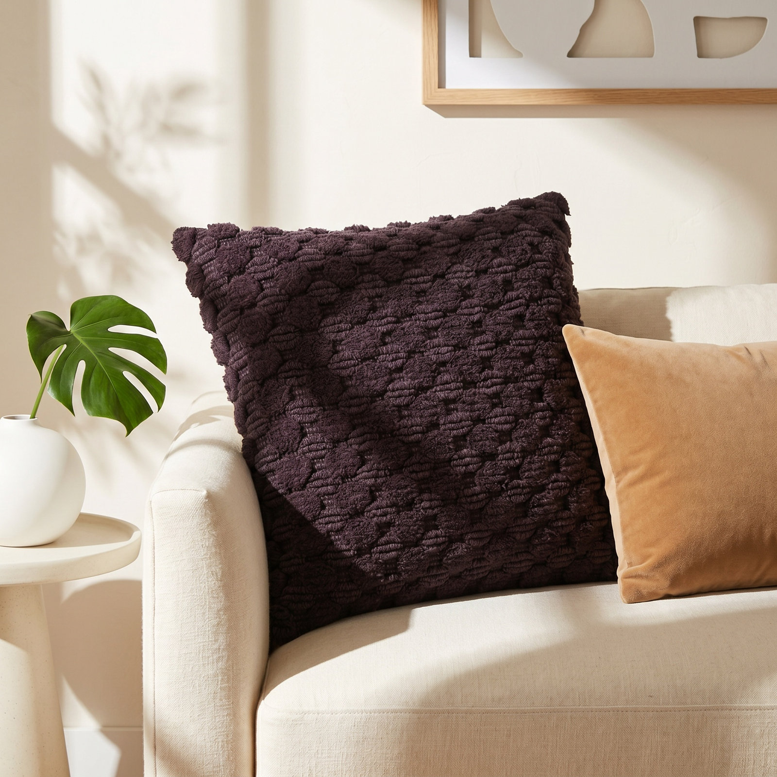 Roya 20" x 20" Cotton Throw Pillow, Wine
