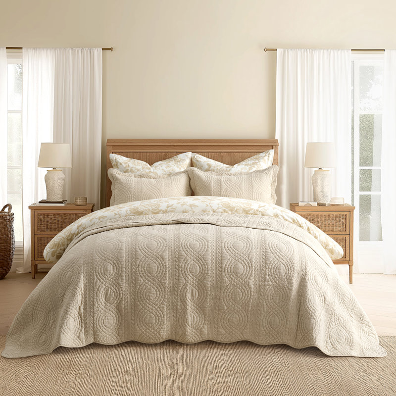 Scallop Edge 100% Cotton Quilt Set, Queen Quilt + 2 Queen Shams, Flax Beige