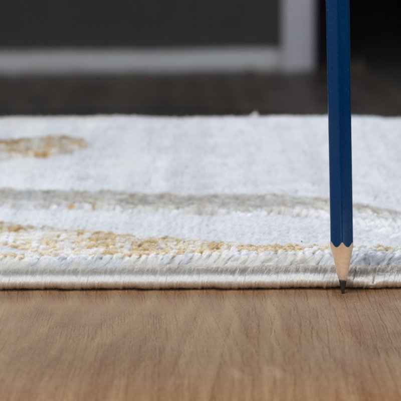 Tapis 7 pi 10 po x 9 pi 10 po