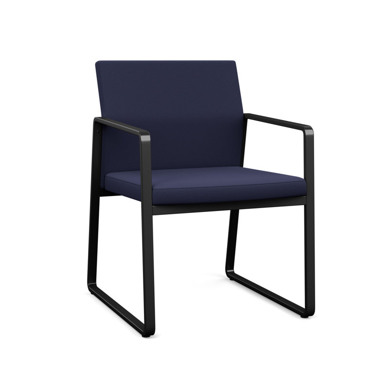 Chaise d'invité Gansett, Portes ouvertes en tissu bleu marine, Noir