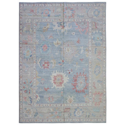 Tapis unique gris / rouge / bleu de 8 pi 1 po x 9 pi 10 po