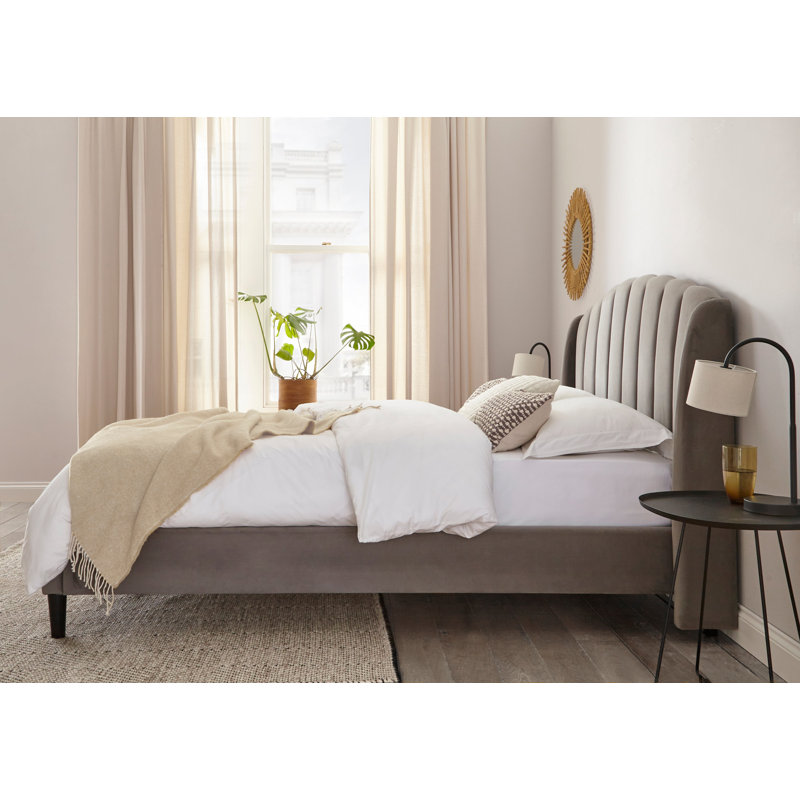 Upholstered Bed, Kingsize (5')
