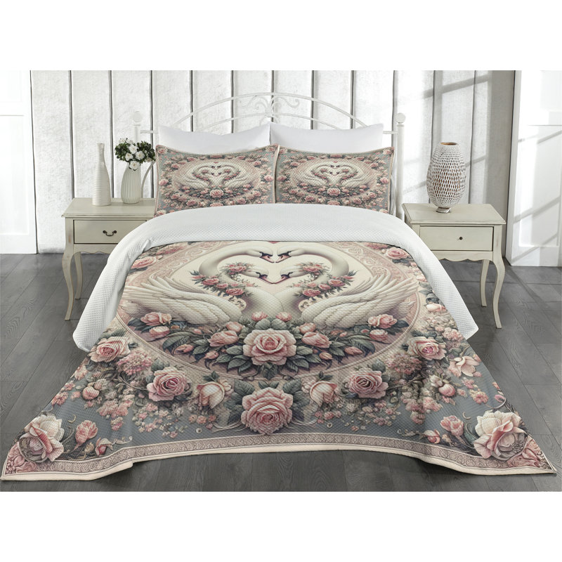 Floral Coverlet, King Coverlet + 2 Standard Shams