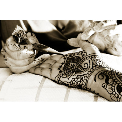 Marandia " Putting On Henna " by Zysman