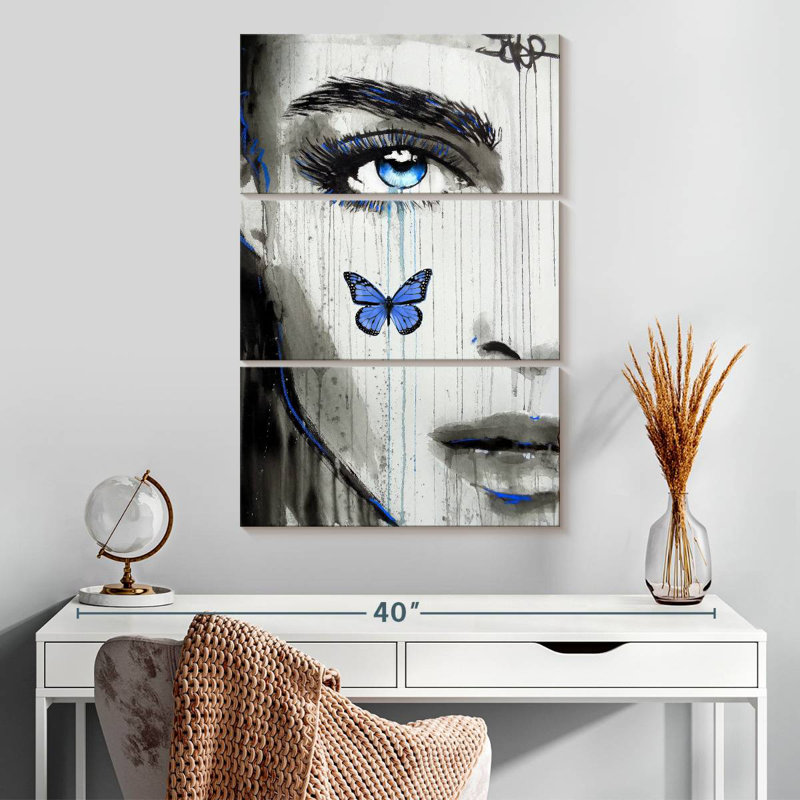 Karma bleu Leisha, H 32 po x l 20 po