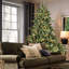 Arbre de Noël de 6 pi avec 500 lumières UL, 1763 pointes réalistes, base large pour les pièces centrales dans des espaces spacieux, branches articulées, installation rapide et facile avec un superbe étalage