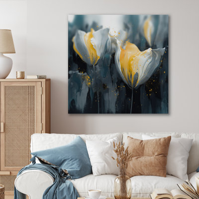 «Grey Petals Of Tulip Serenity I», reproduction sur toile