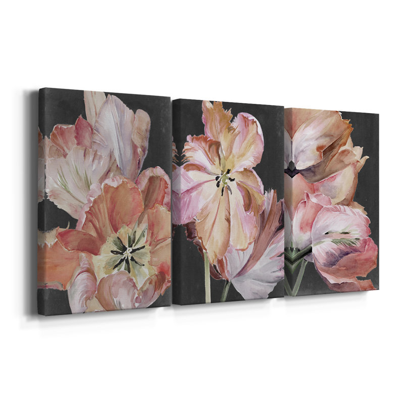 Pastel Parrot Tulips I - Toile tendue avec châssis sur mesure - 3 pièces, H 12 po x l 24 po