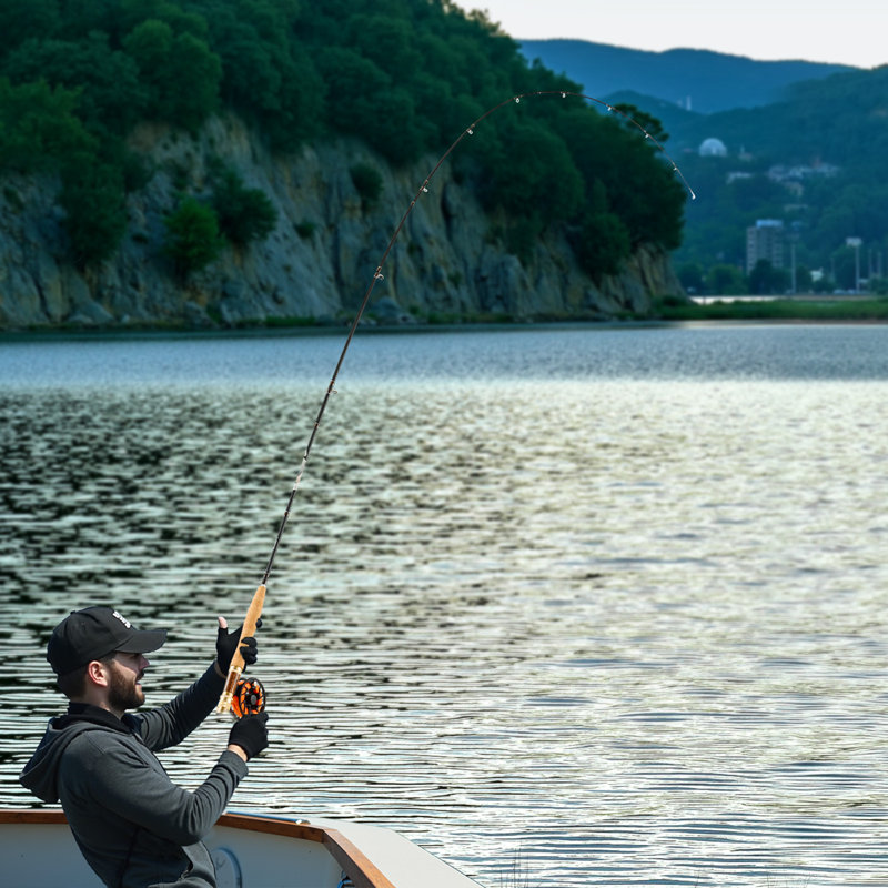 Fly Fishing Combo Kit, IM7 Carbon Fly Fishing Rod and Reel Combo, Starter Fly Rod and Reel Outfit with Rod Bag, Tackle Box, 6 Short-Tail & 4 Long-Tail Fly Hooks, for Travel, Holiday Choice