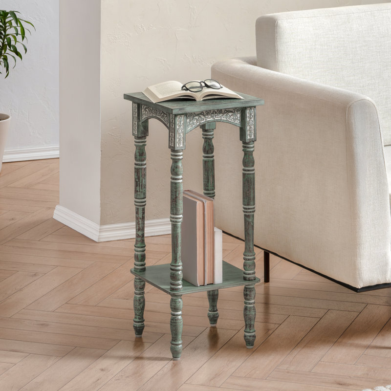 Table de chevet Aria en bois massif sculpté à la main avec tablette ouverte