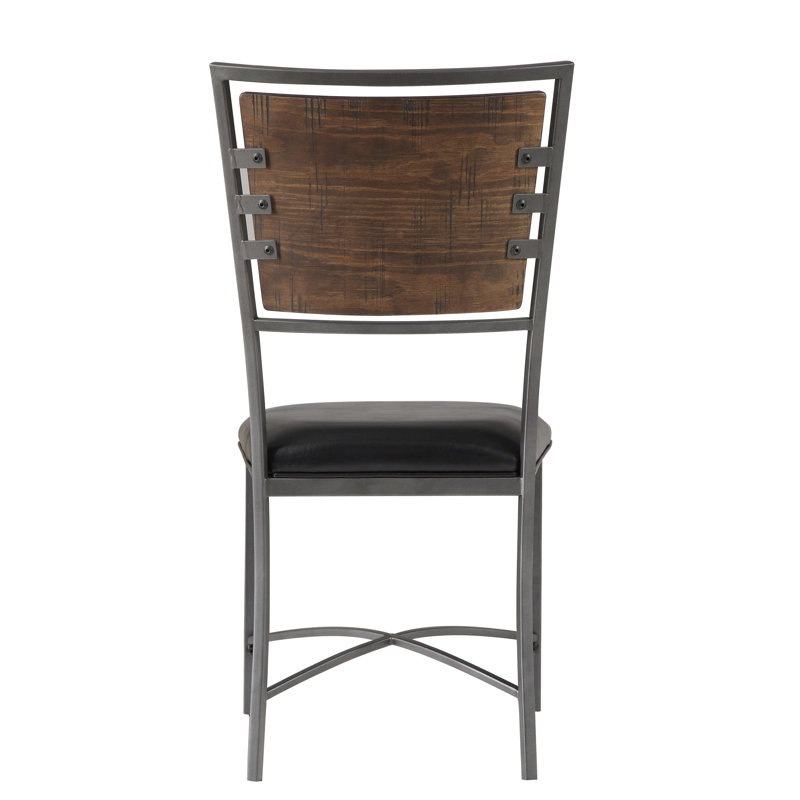 Ensemble de chaises rustiques industrielles