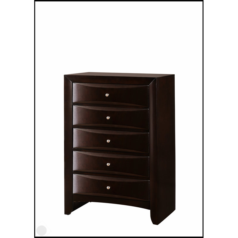 Commode contemporaine à 5 tiroirs avec finition brun riche et fabrication en bois massif pour un rangement élégant dans la chambre à coucher