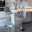 Tabourets de bar pivotants en velours-102349145-104371584-113817200
