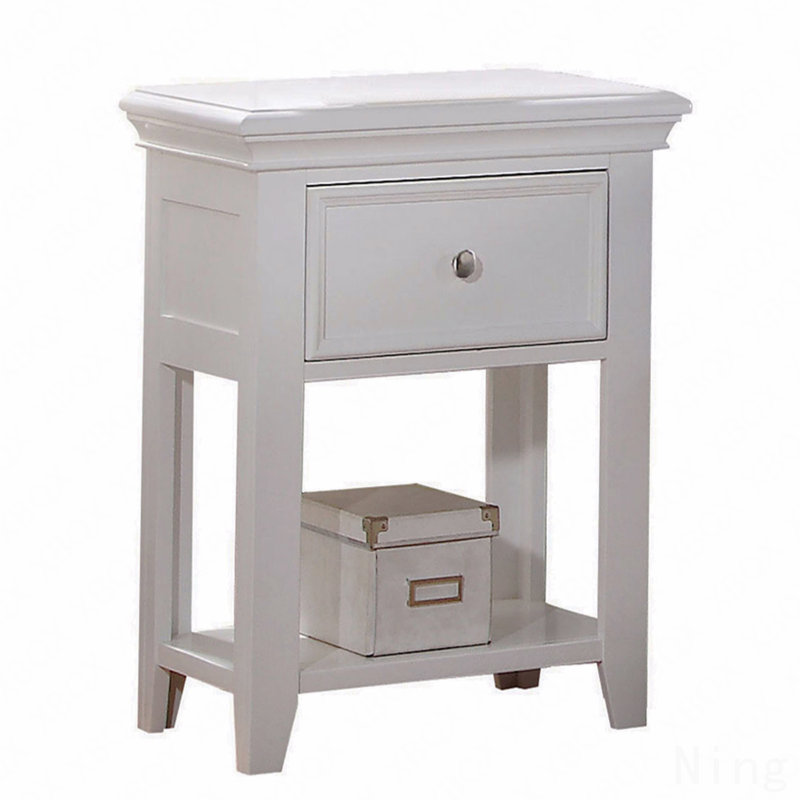 Table de chevet avec tablette inférieure