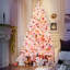 Sapin de Noël givré pré-éclairé-678176536