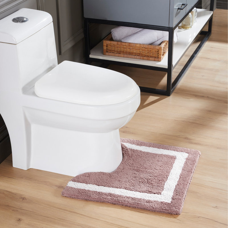 Tapis pour salle de bain Widman, Contour 20 po x 20 po, Rose/Blanc