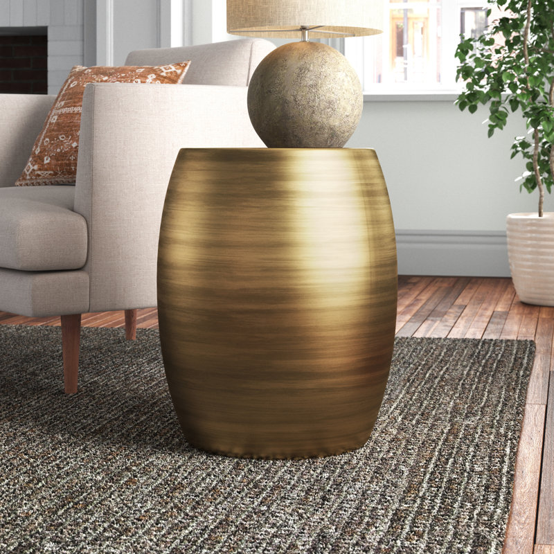 Peregrina Steel Tray Top End Table