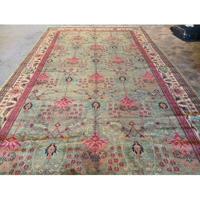 Hand Knotted Wool Oriental Rug