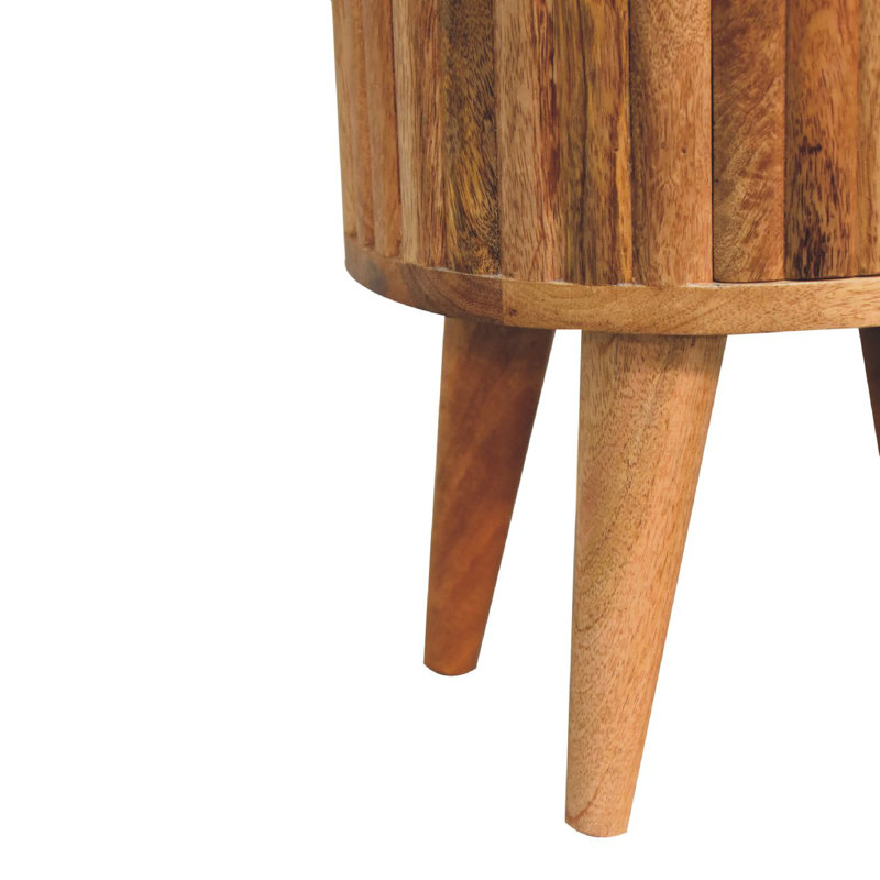 Table de chevet à rayures