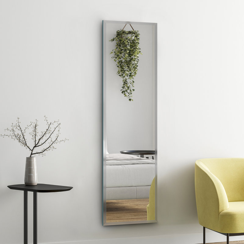 Miroir mural Aleksandrina, 60 po x 16 po