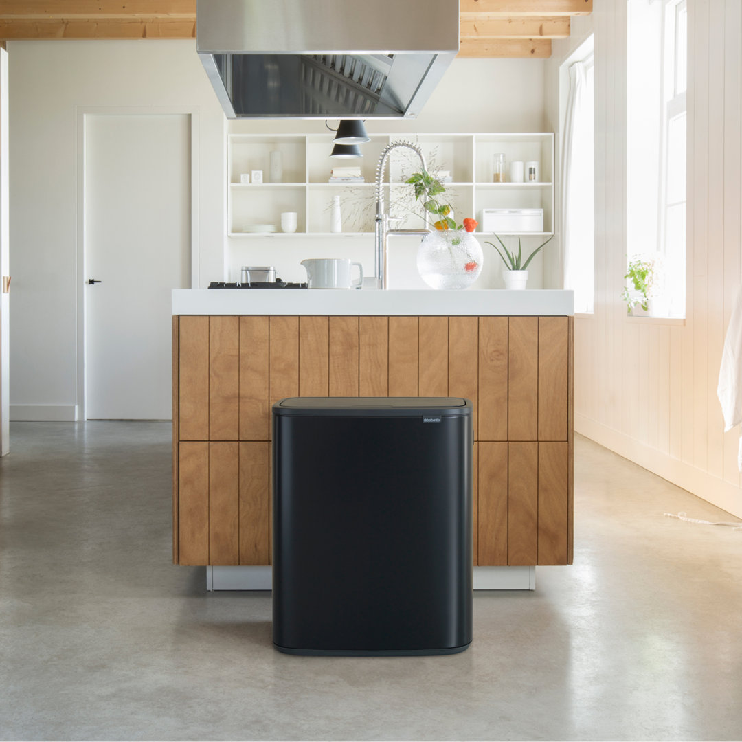 Brabantia Bo Touch Bin 60L - Matt Black - Soft Touch Opening - Removable Inner Bucket - Image 2