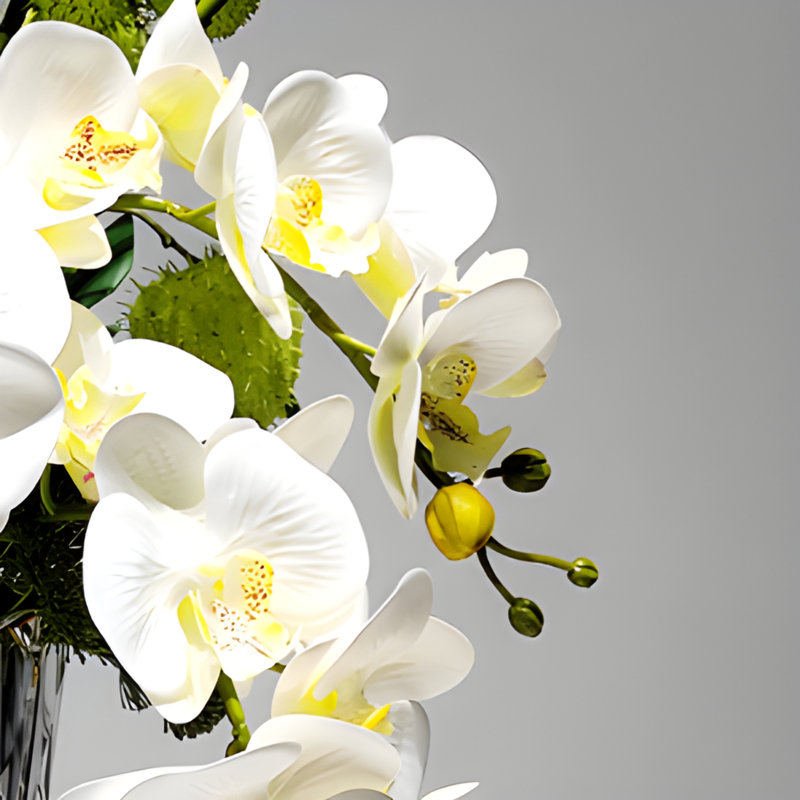 Ornements de fleurs simulées