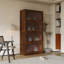 Bibliothèque contemporaine avec portes fermées en verre et armoire de rangement de bureau
