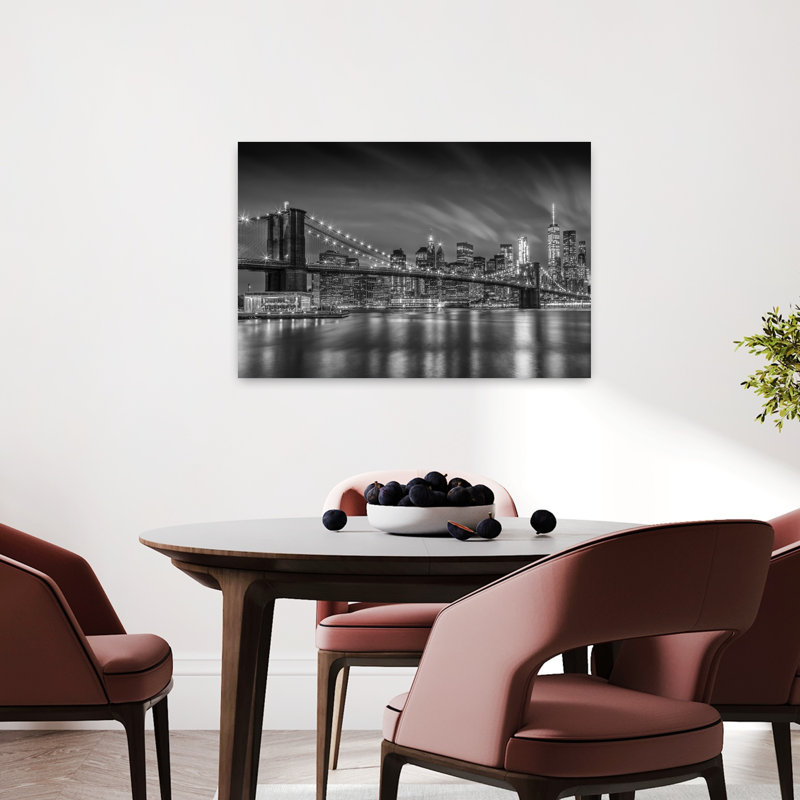 Affiche murale représentant le pont de Brooklyn la nuit, une architecture abstraite moderne et une vue nocturne du pont.