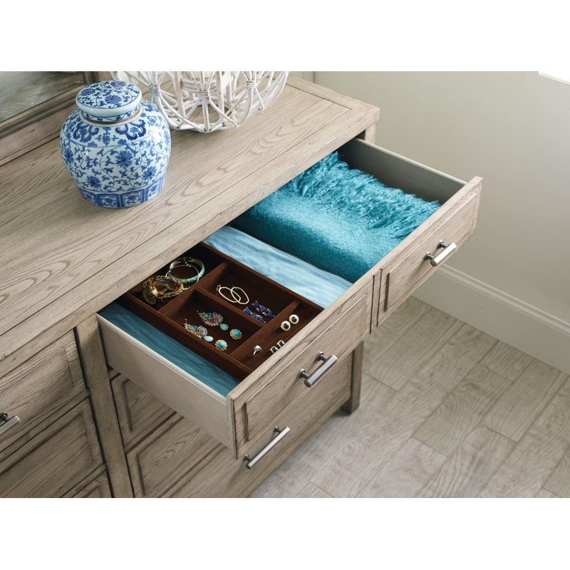 Tatyana 8 Drawer 67.3" W Dresser