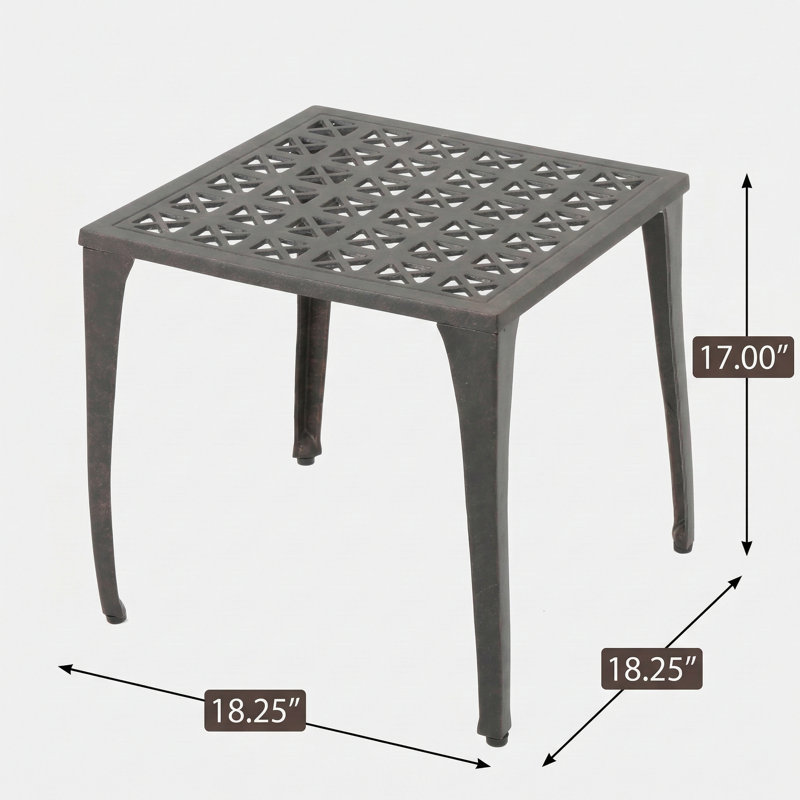 Table d'appoint pour l'extérieur modèle KAI, 18 pouces de hauteur.